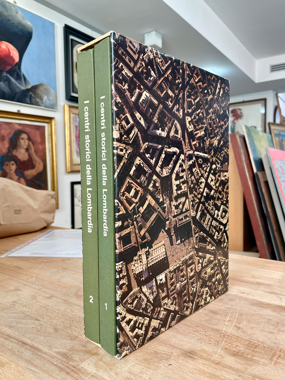 ARTE LOMBARDA - I centri storici della Lombardia, 1975