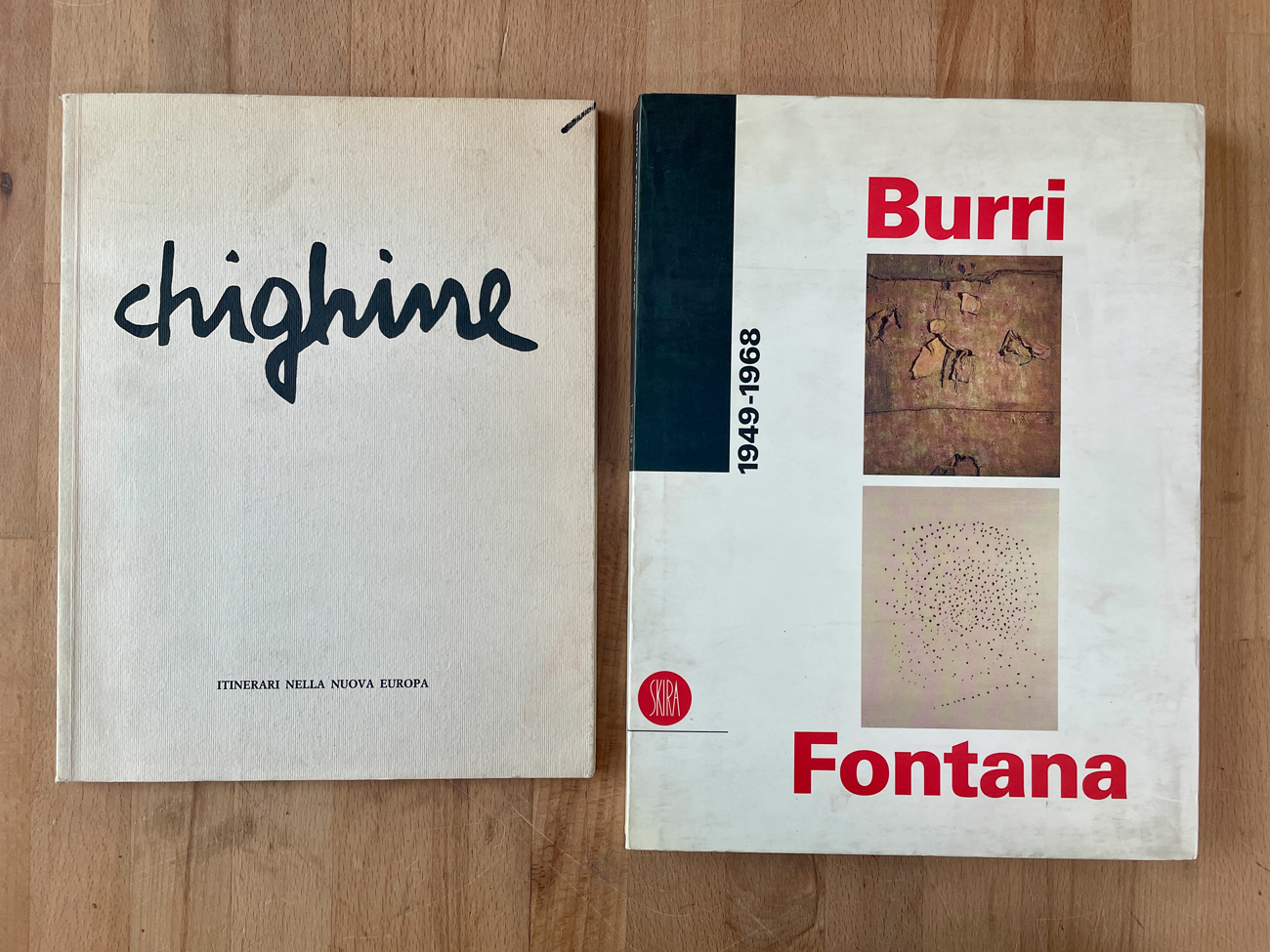 ALBERTO BURRI, LUCIO FONTANA E ALFREDO CHIGHINE - Lotto unico di 2 cataloghi