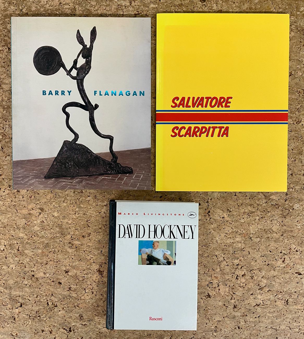 DAVID HOCKNEY, BARRY FLANAGAN E SALVATORE SCARPITTA - Lotto unico di 3 cataloghi