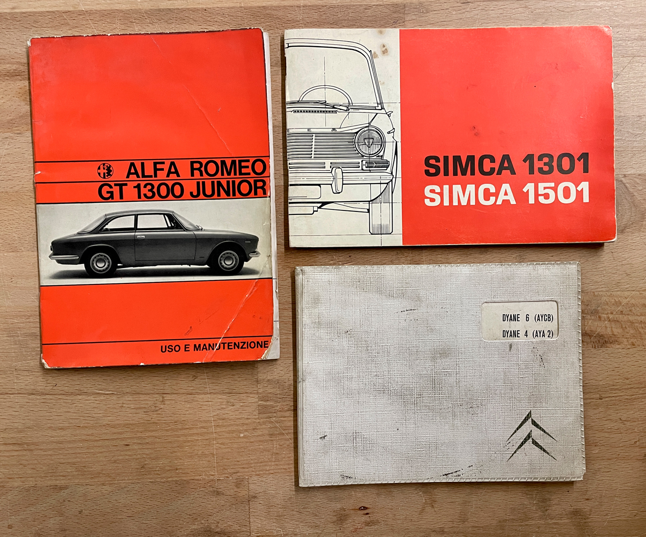 AUTOMOBILI D'EPOCA (ALFA ROMEO, SIMCA, CITROEN) - Lotto unico di 3 cataloghi