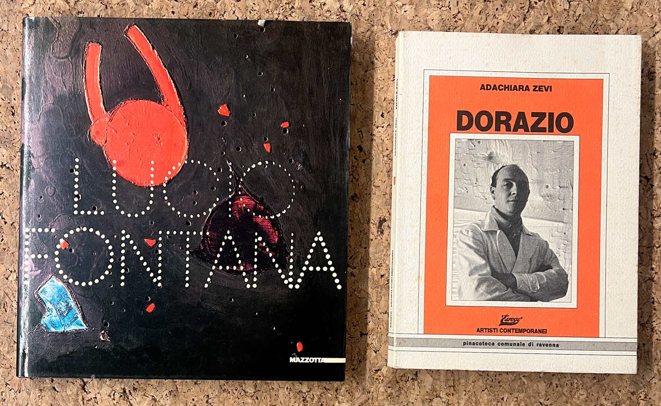 PIERO DORAZIO E LUCIO FONTANA - Lotto unico di 2 cataloghi
