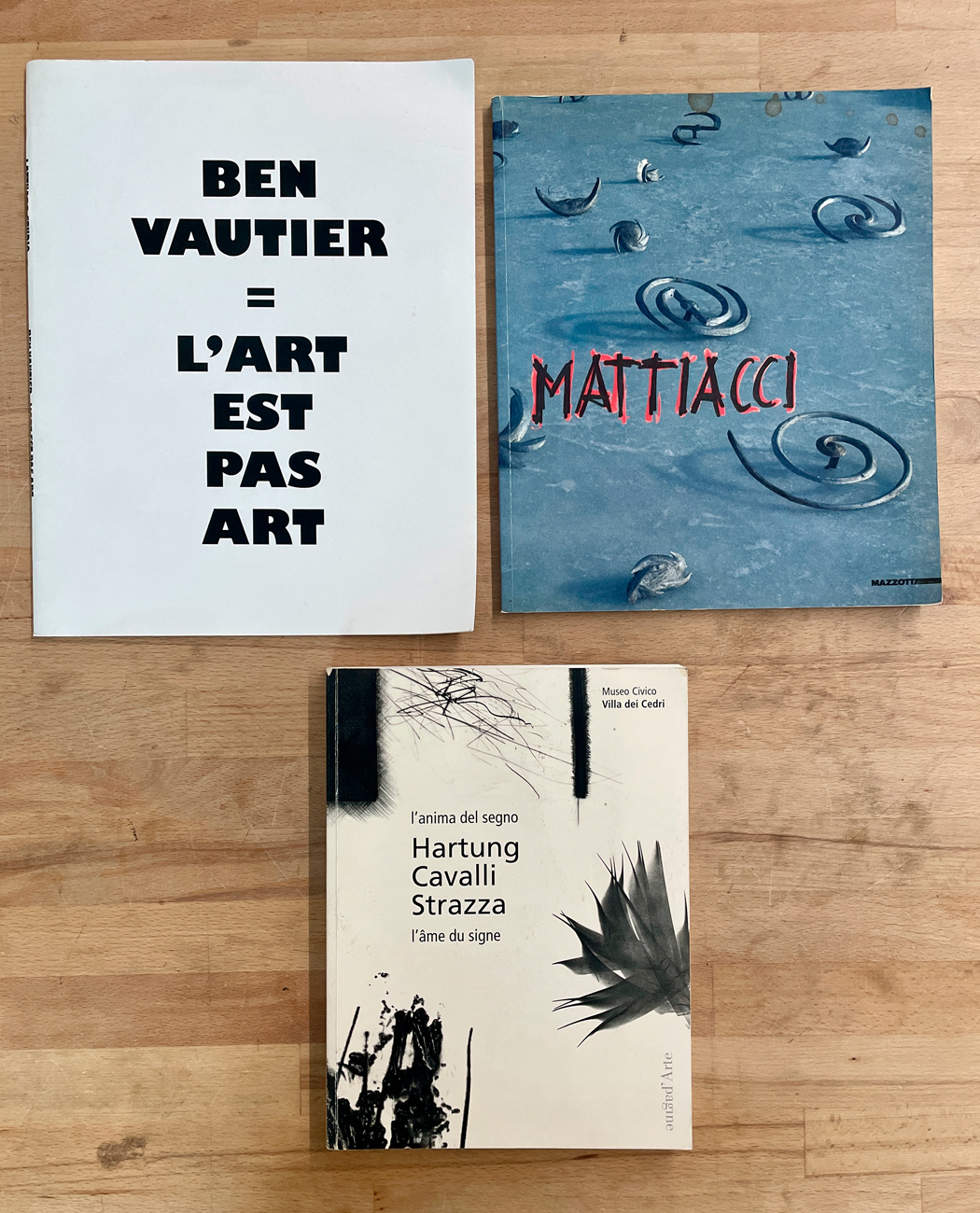 BEN VAUTIER, ELISEO MATTIACCI E HANS HARTUNG - Lotto unico di 3 cataloghi