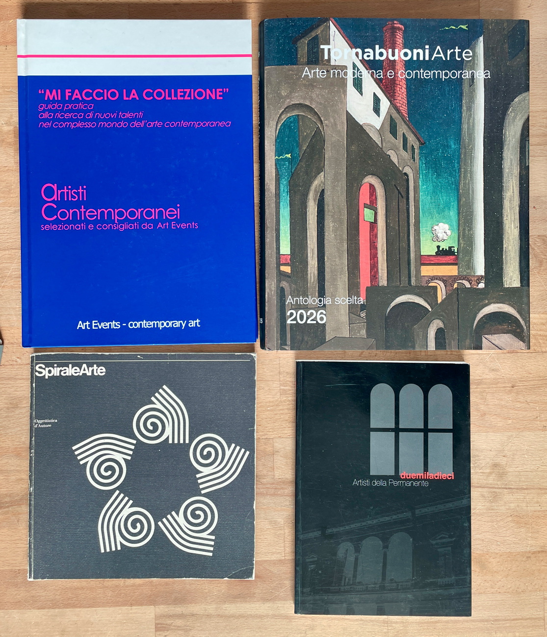 COLLETTIVE E MANUALI D'ARTE - Lotto unico di 4 cataloghi