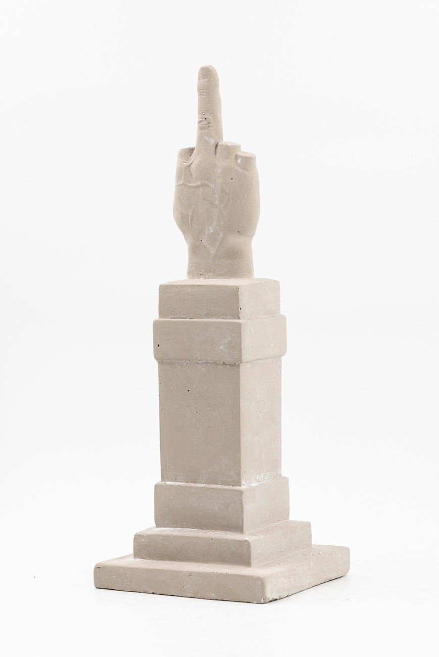 MAURIZIO CATTELAN (1960) - L.O.V.E., 2015

