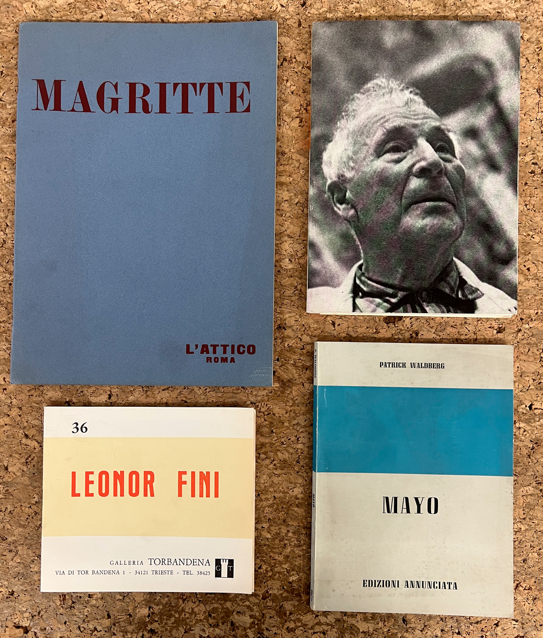 SURREALISMO (CHAGALL, MAGRITTE, MAYO E FINI) - Lotto unico di 3 cataloghi e un pieghevole