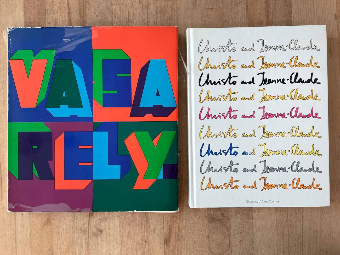 VICTOR VASARELY E CHRISTO - Lotto unico di 2 cataloghi