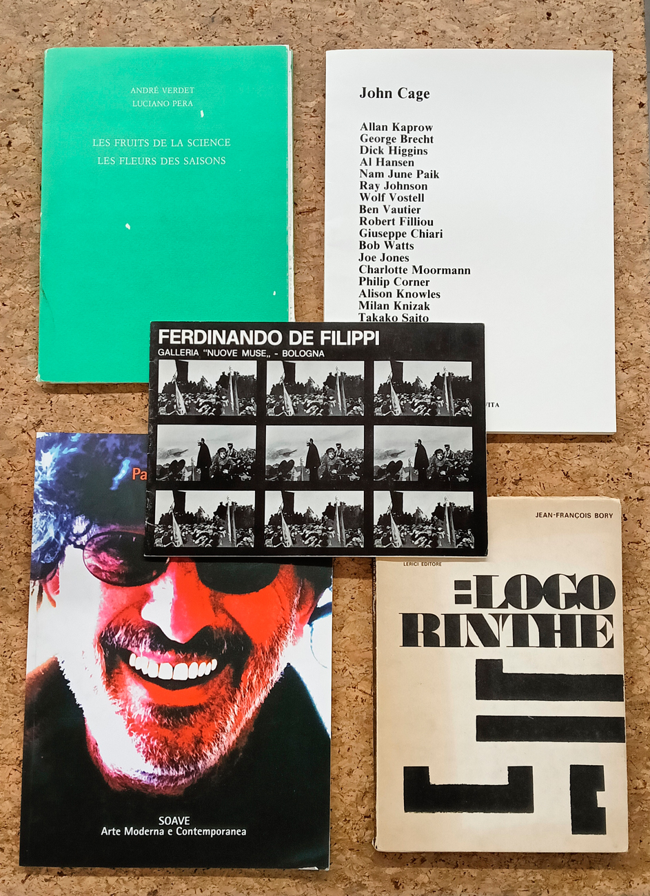 ARTE MODERNA E CONTEMPORANEA - Lotto unico di 4 cataloghi e un pieghevole