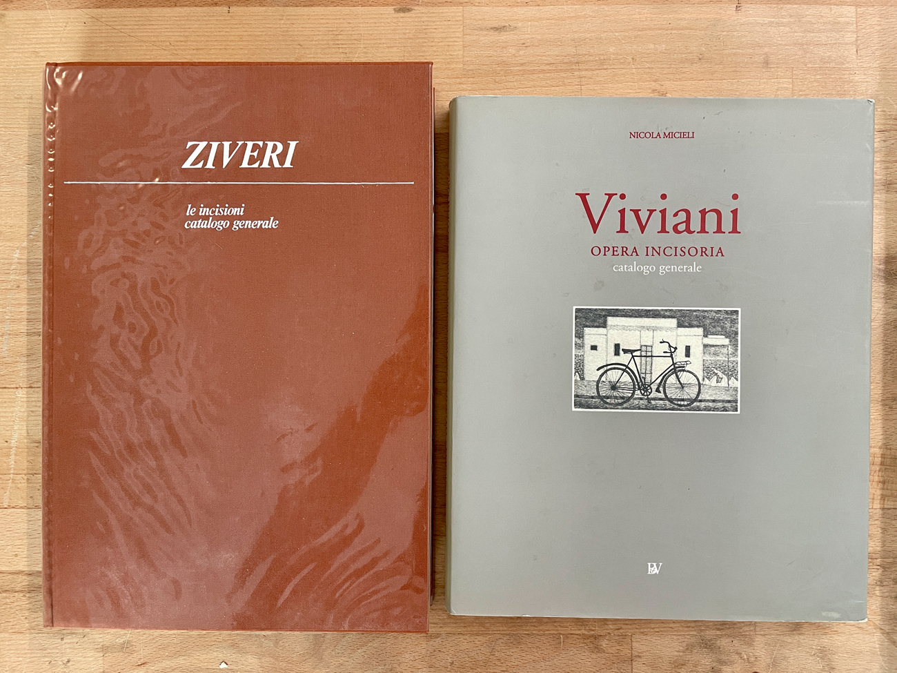 MONOGRAFIE DI ARTE GRAFICA (ZIVERI, VIVIANI) . Lotto unico di 2 cataloghi